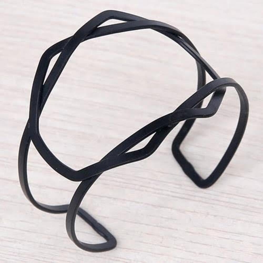 Black Cuff Bracelet | Olympia
